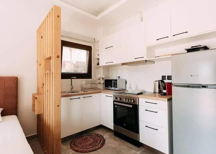 Lux Studio Near Center